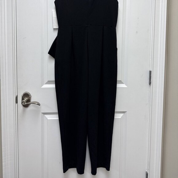 New Calvin Klein Size 12 Black Jumpsuit Surplice V Neck Sleeveless Pockets NWT - Picture 5 of 8